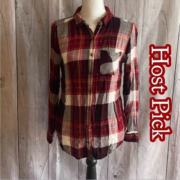 ✅HOST Pick✅ Maurices Button Down Shirt, Medium - Picture 1 of 12